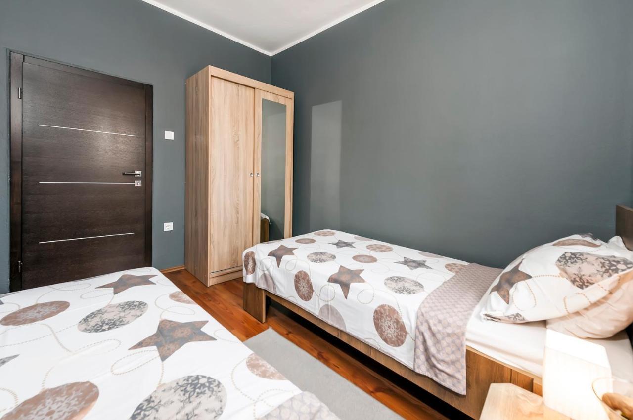 Apartment Cave Rovinj Bagian luar foto