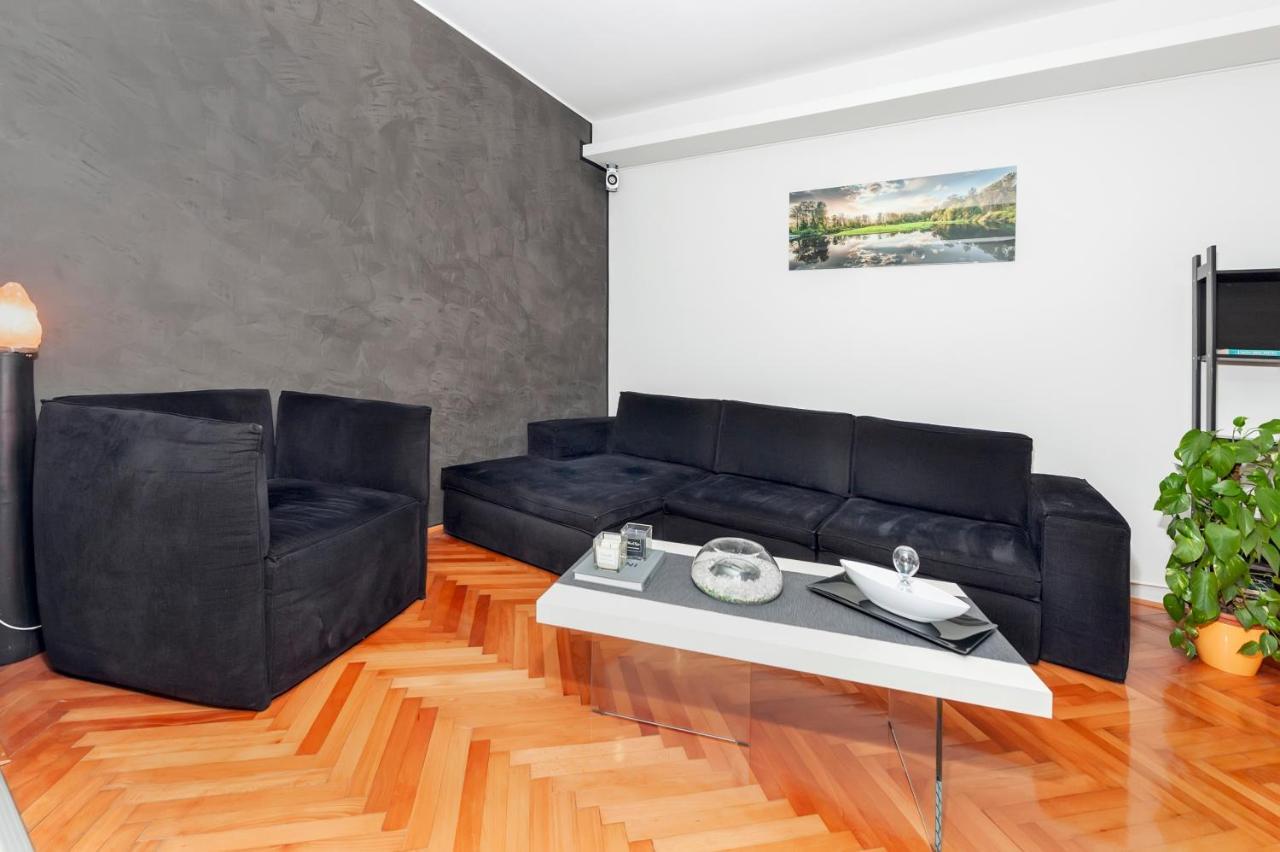 Apartment Cave Rovinj Bagian luar foto