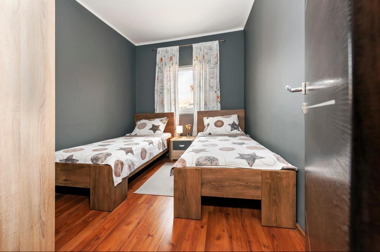 Apartment Cave Rovinj Bagian luar foto